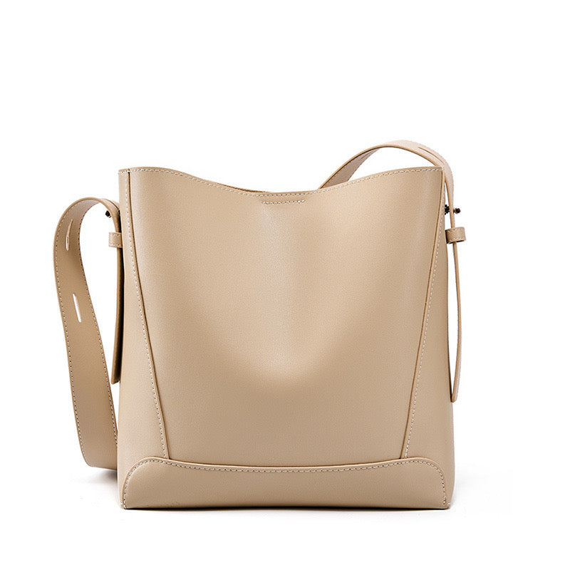 Genuine Leather Crossbody & Shoulder Oversized Bucket Bag Genuine Leather Crossbody & Shoulder Oversized Bucket Bag
