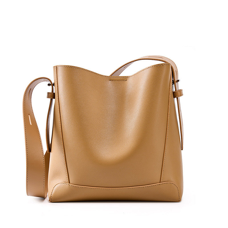 Genuine Leather Crossbody & Shoulder Oversized Bucket Bag Genuine Leather Crossbody & Shoulder Oversized Bucket Bag