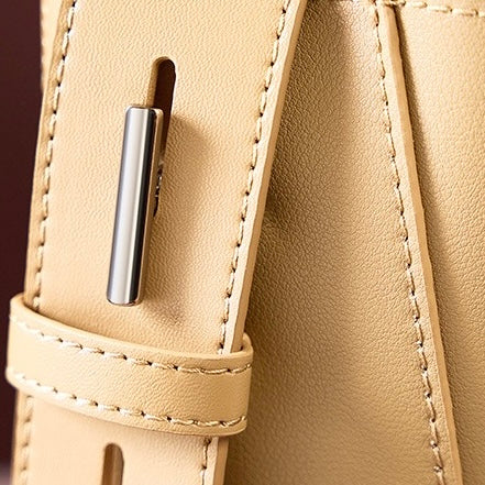 Genuine Leather Crossbody & Shoulder Oversized Bucket Bag Genuine Leather Crossbody & Shoulder Oversized Bucket Bag