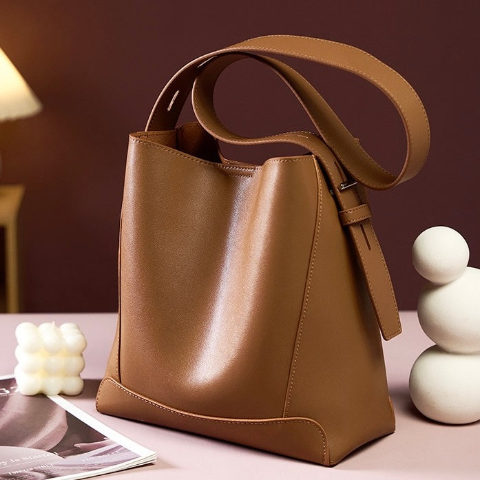 Genuine Leather Crossbody & Shoulder Oversized Bucket Bag Genuine Leather Crossbody & Shoulder Oversized Bucket Bag