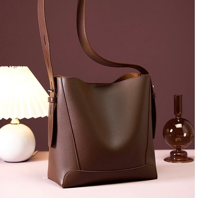 Genuine Leather Crossbody & Shoulder Oversized Bucket Bag Genuine Leather Crossbody & Shoulder Oversized Bucket Bag
