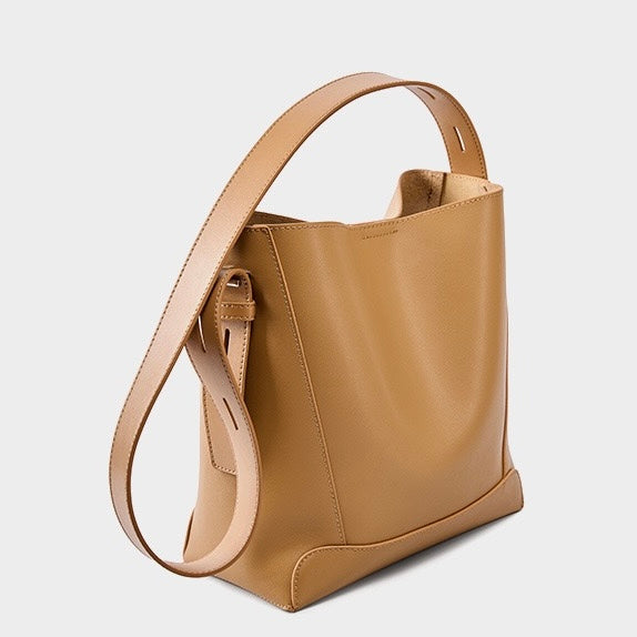 Genuine Leather Crossbody & Shoulder Oversized Bucket Bag Genuine Leather Crossbody & Shoulder Oversized Bucket Bag
