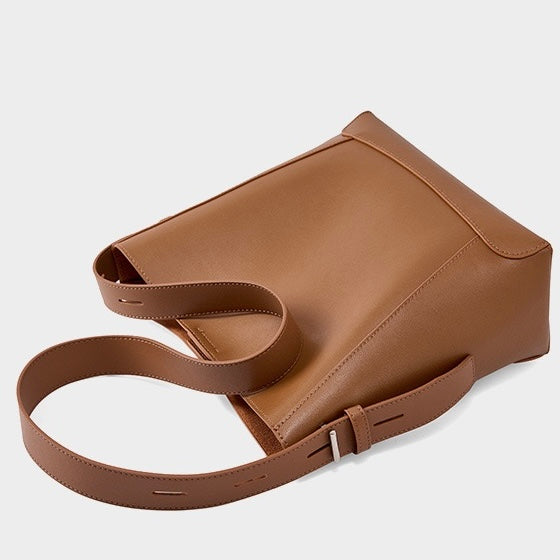 Genuine Leather Crossbody & Shoulder Oversized Bucket Bag Genuine Leather Crossbody & Shoulder Oversized Bucket Bag